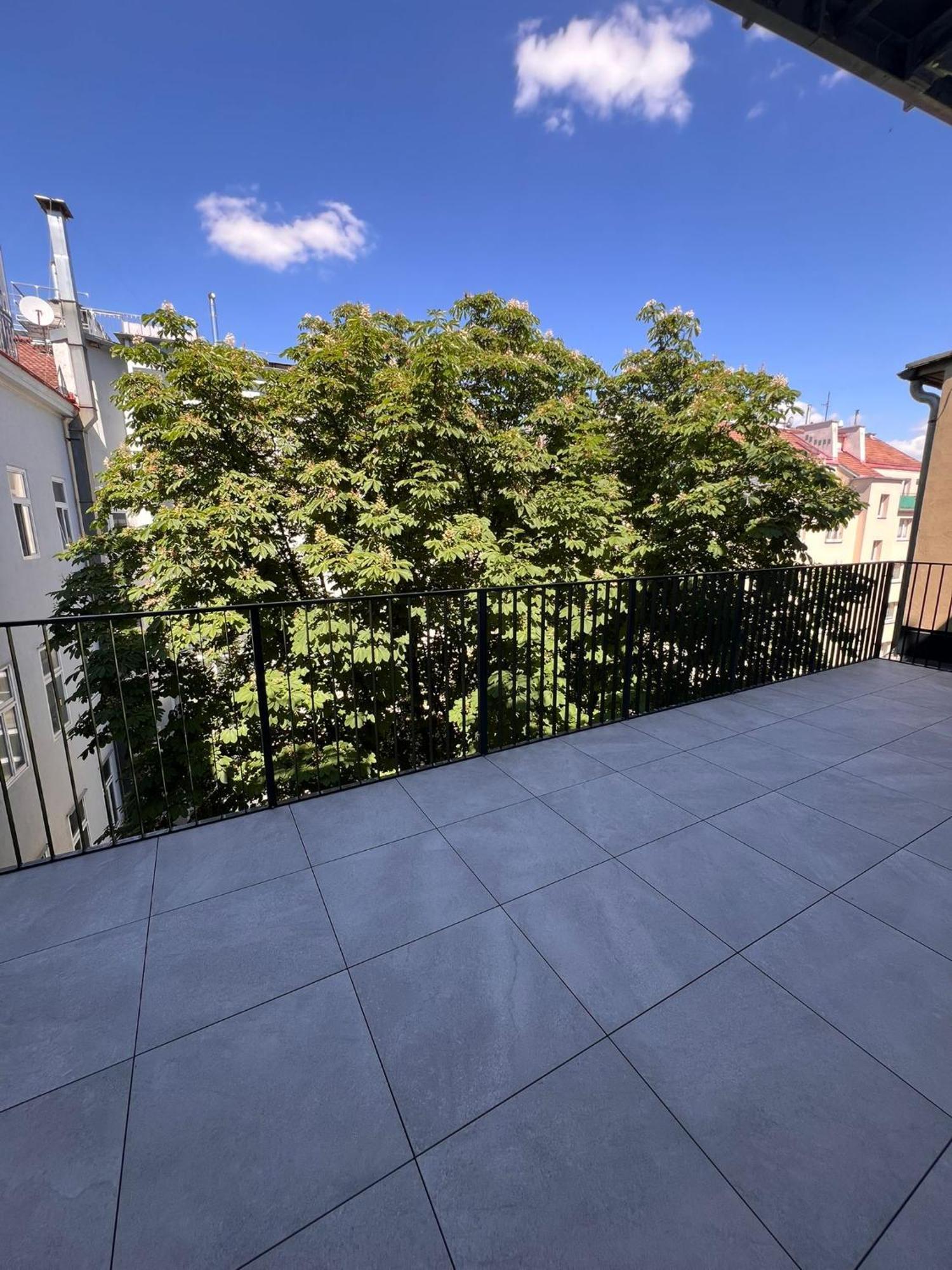 Large Garden-View Balcony Comfort Retreat 1020-Wina Bagian luar foto